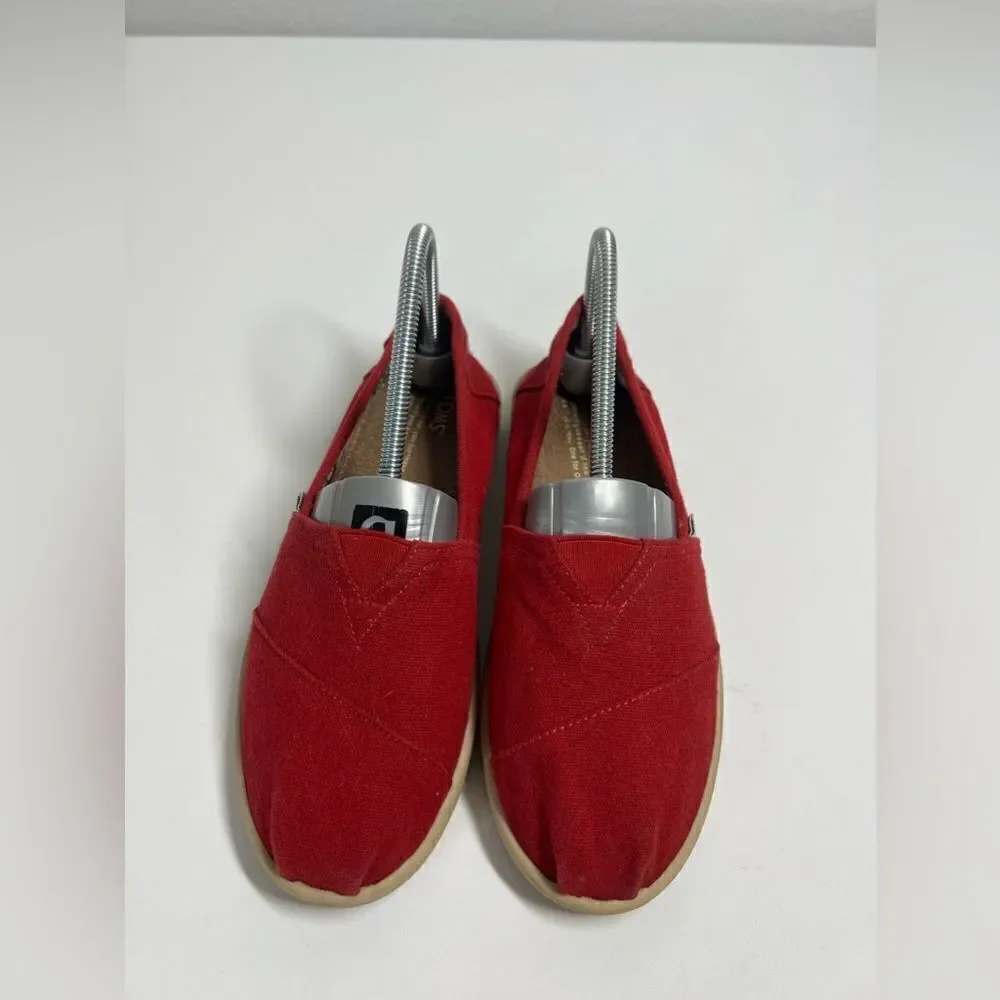 TOMS Unisex-Child Classic Alpargata Sneaker Red Size Y3
